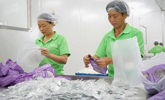 零食企業(yè)與時(shí)間賽跑贏取“新鮮度”，自建基地供應(yīng)堅(jiān)果